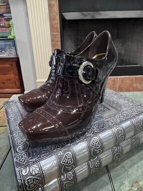 Ombré chocolate brown leather Antonio Melani 6.5 Booties